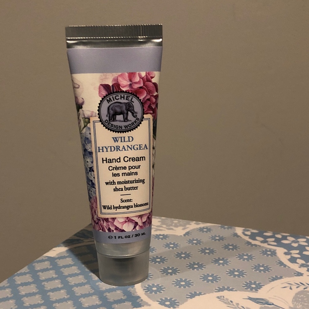 Michel Design Works Wild Hydrangea Hand Cream